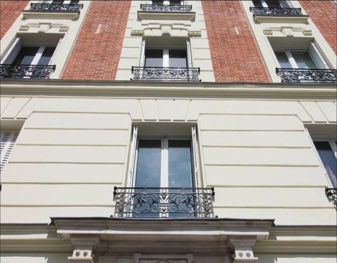 Apartment Boulevard Brune Париж